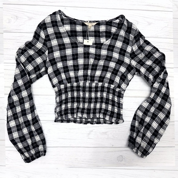 NWT Sim & Sam Black & White Plaid Smocked Long Sleeve Peasant Top | Size M - Picture 2 of 7